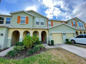 Cozy Spacious Family Home by Theme Parks 4bd 3ba